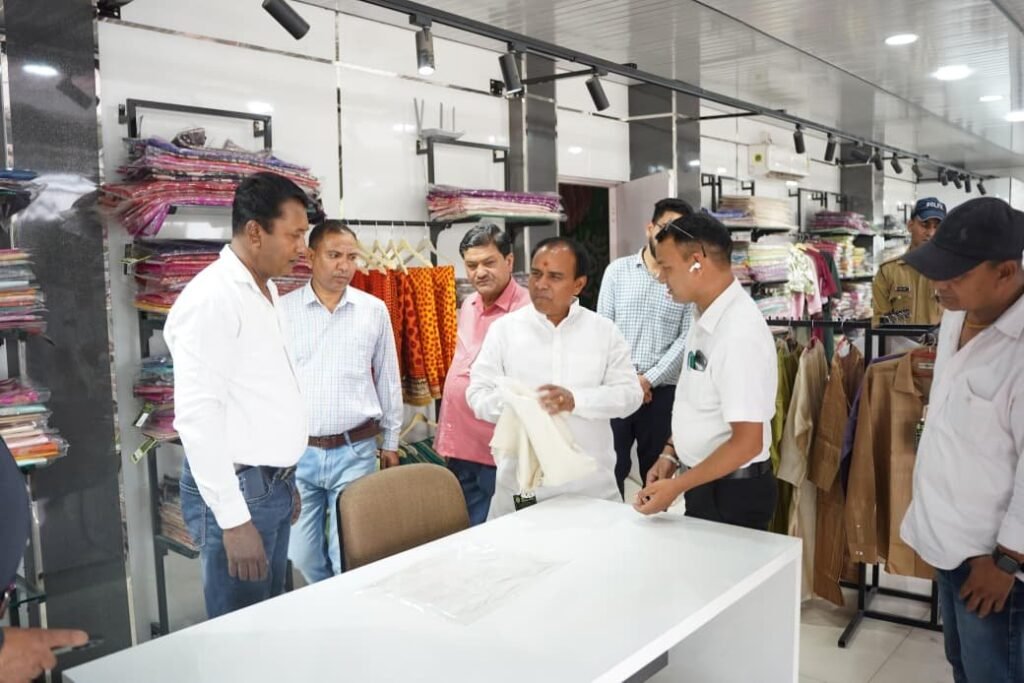 वैश्विक स्तर पर बने ‘दून सिल्क’ ब्रांड की अलग पहचान – डॉ धन सिंह रावत