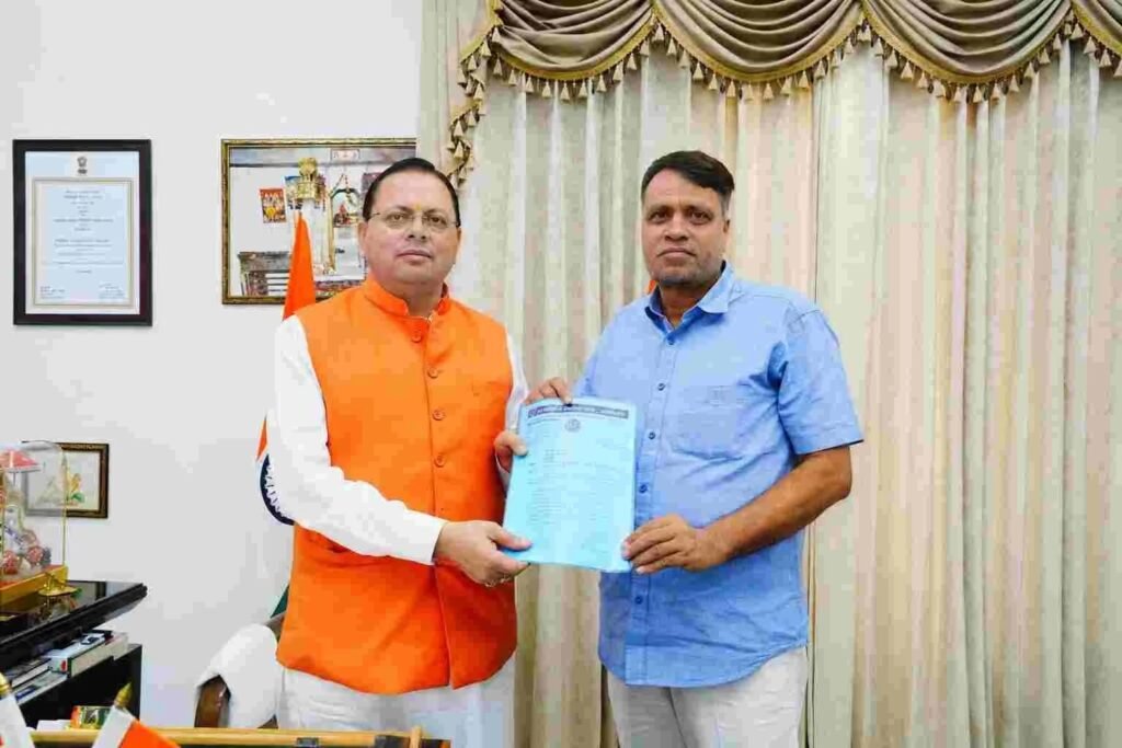 शिक्षक नेता माजिला ने मुख्यमंत्री धामी से की मुलाकात, शिक्षकों की कई मांगों पर हुई बातचीत