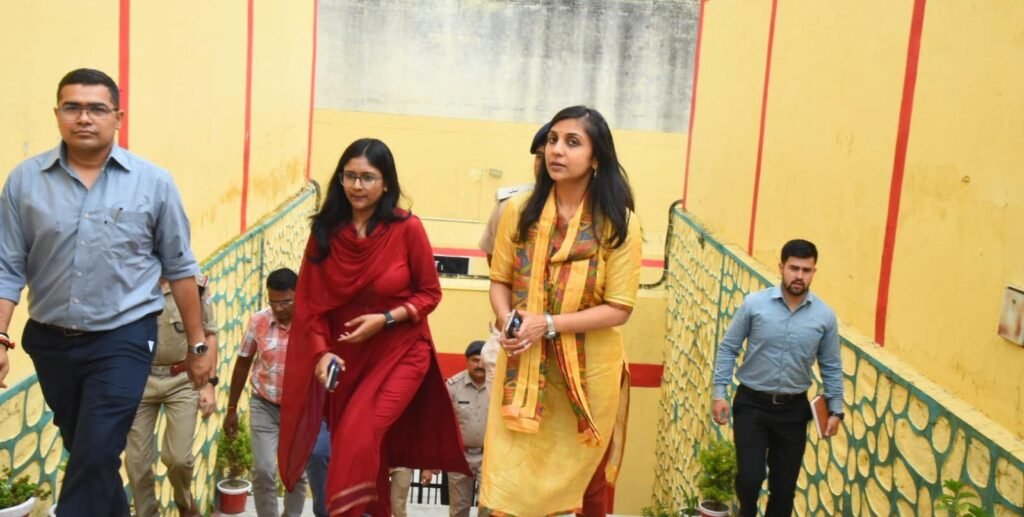 एक जेल-एक उत्पाद पहल को मिली नई गति, जिला कारागार पौड़ी में डीएम स्वाति एस. भदौरिया ने किया पिरूल हस्तशिल्प प्रशिक्षण का शुभारंभ