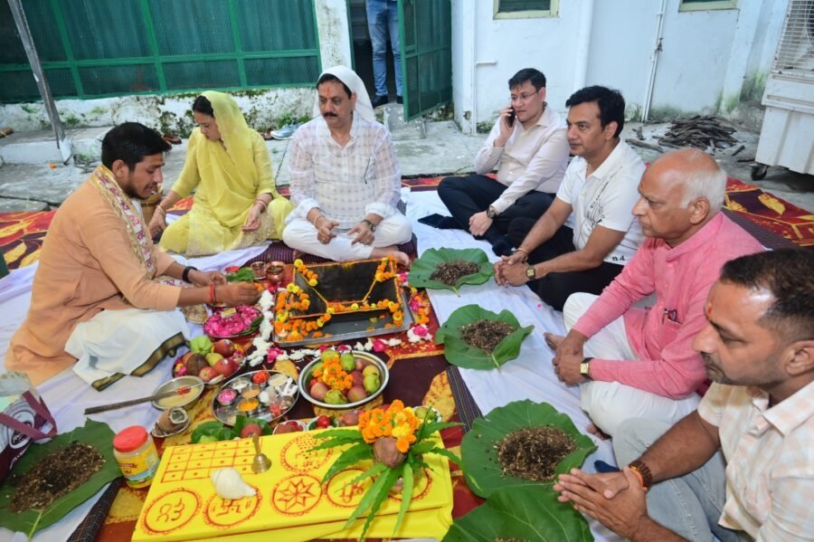 सेवा भारती के बंसल फिजियोथेरेपी सेवा केंद्र का शुभारंभ, ‘नर सेवा नारायण सेवा’ का संदेश, आरएसएस के प्रांत प्रचारक डॉ. शैलेंद्र प्रताप ने किया उद्घाटन