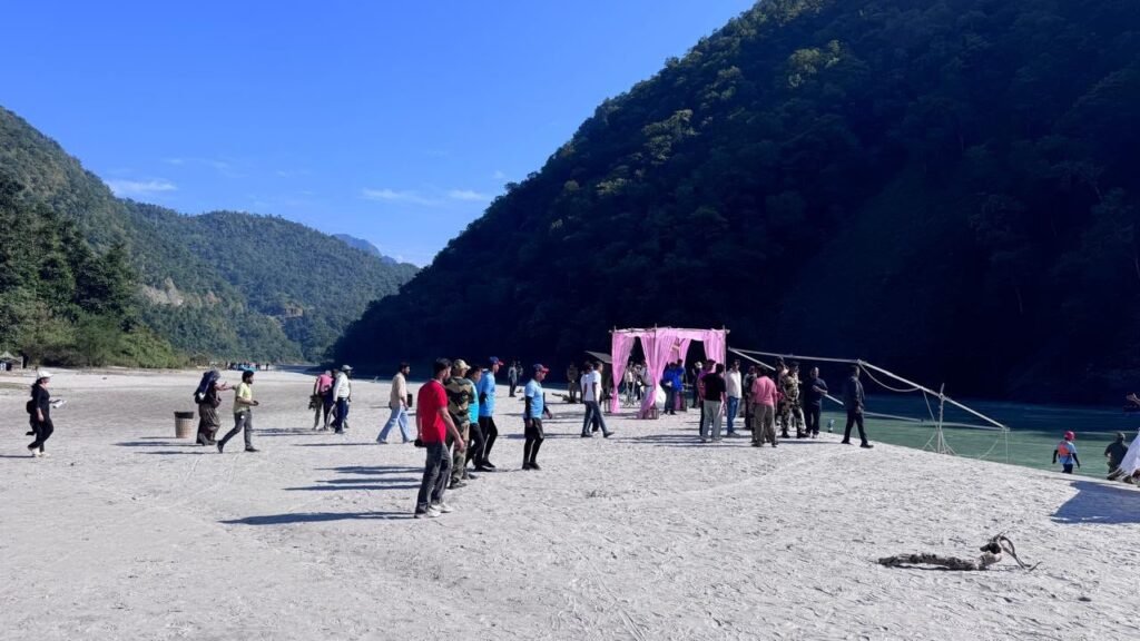 धामी सरकार की फिल्म नीति से उत्तराखंड की वादियों में अक्षय कुमार की दस्तक, मसूरी-लैंढौर में ‘SVC60’ की शूटिंग